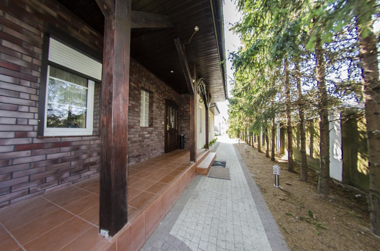 Villa Hof Любонь Экстерьер фото